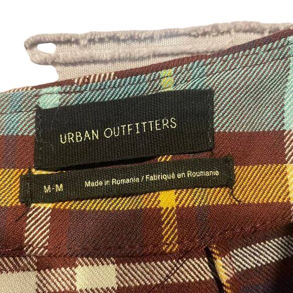Urban Outfitters plaid mini skirt - Picture 9 of 12